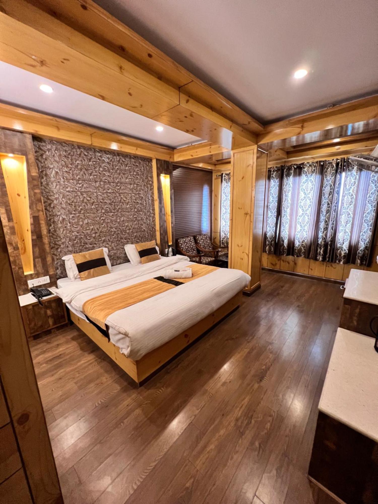 Hotel Victory Since 1979 Shimla Luaran gambar