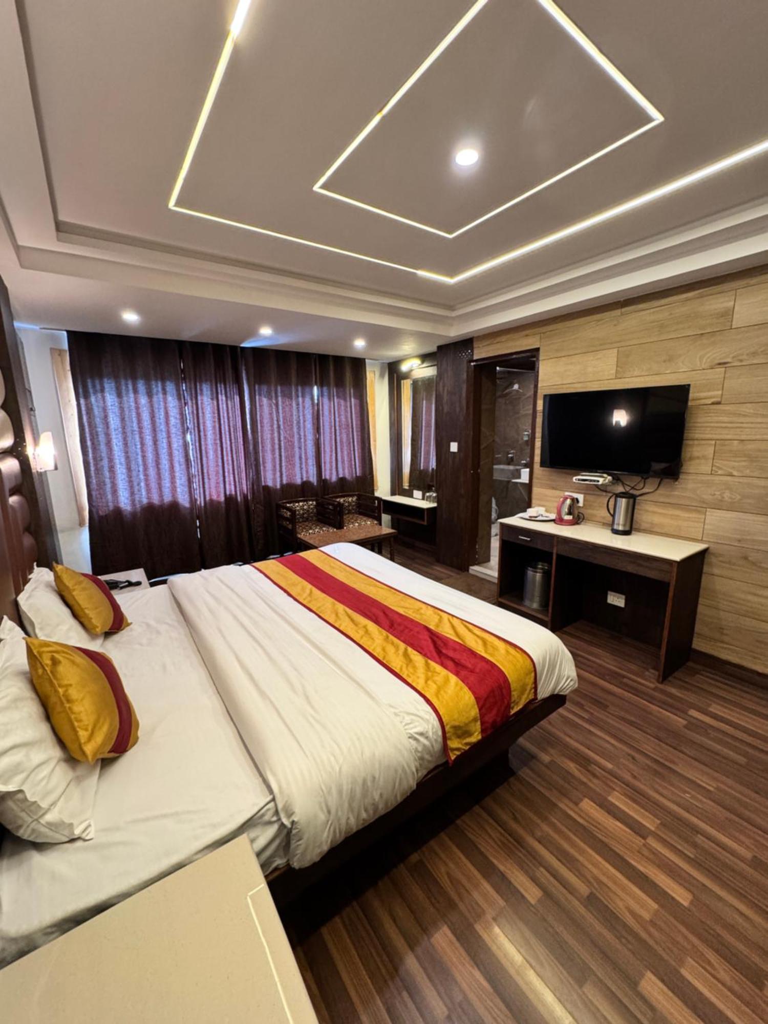 Hotel Victory Since 1979 Shimla Luaran gambar